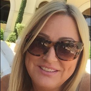 Meet your Posher, Heidi